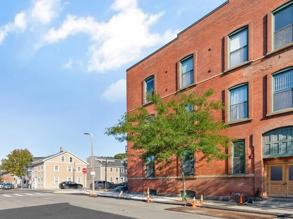 125 B St Unit 4D, South Boston, MA 02127