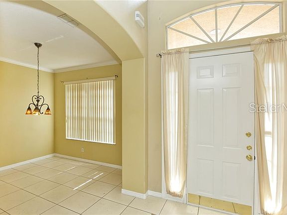 4th image of 1910 Greenside Dr