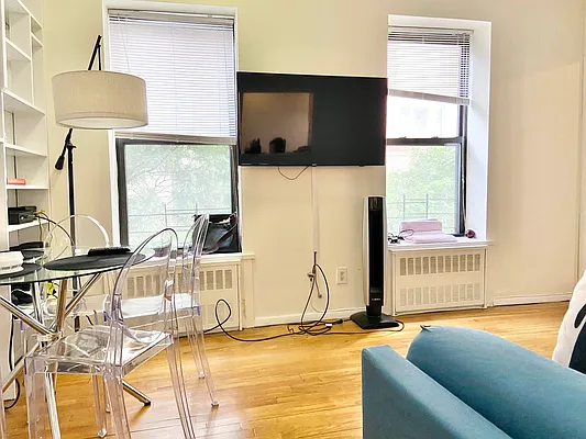 Rented by Jeffrey Mosczyc, LREB | media 12