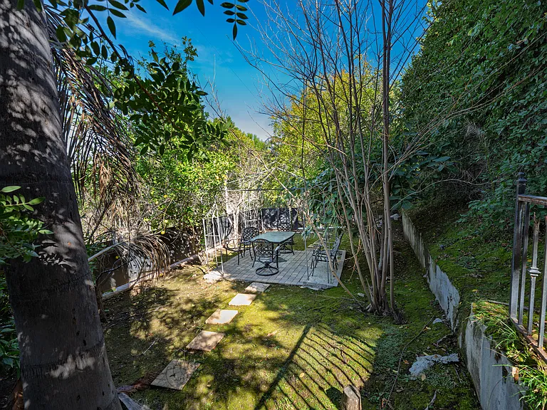 18047 Karen Dr — Photo 47