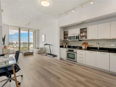 3470 E Coast Ave APT H1402, Miami, FL, 33137