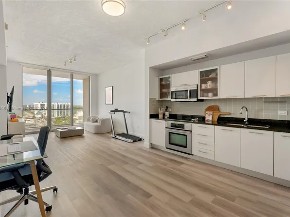 3470 E Coast Ave APT H1402, Miami, FL 33137