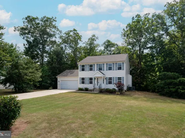 4276 Lisa Ln, King George, VA 22485