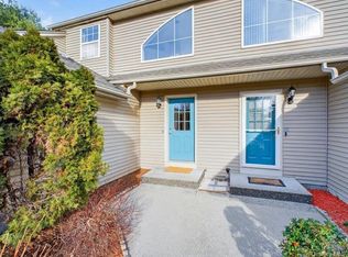 510 Somerset Ct, Fishkill, NY 12524