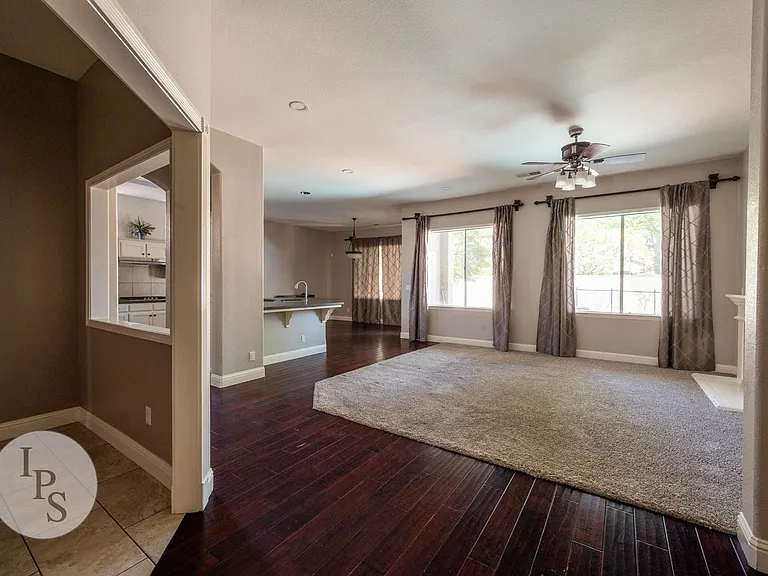 2389 Prescott Ave — Photo 5