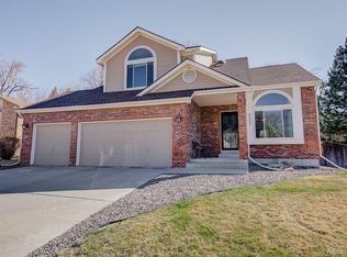 6002 Yank Ct, Arvada, CO 80004