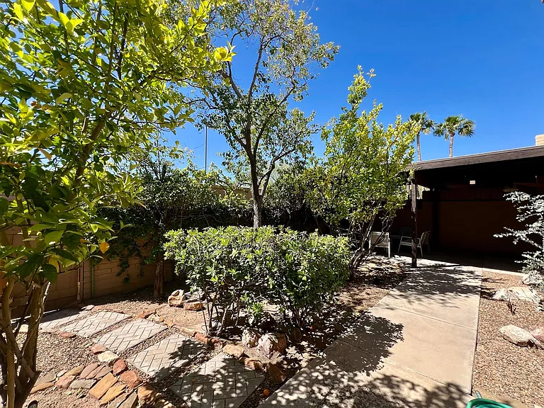 5010 E South Regency Cir — Photo 20