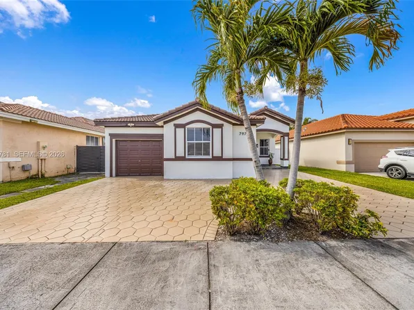 7972 NW 198th St, Hialeah, FL 33015
