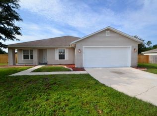 730 Roland Lakes Dr, Jacksonville, FL 32220
