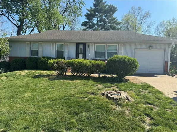 5027 NE 44th Ter, Kansas City, MO 64117