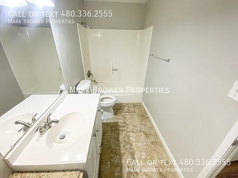 1519 E Laguna Dr — Photo 19