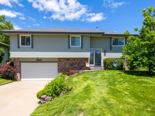 13526 Atwood Ave, Omaha, NE 68144