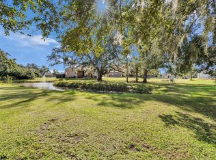 155 Horse Shoe Trl, Angleton, TX 77515