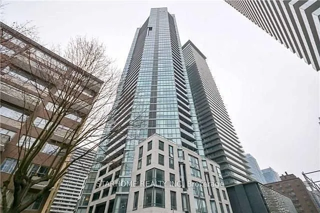 45 Charles St E #1810 — Photo 1