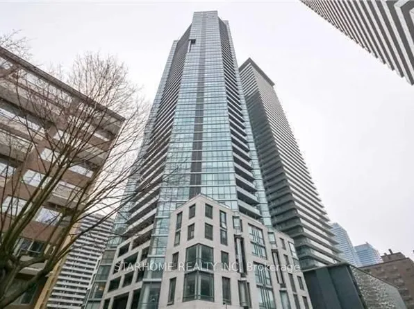 45 Charles St E, Toronto, ON