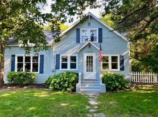 20500 Linwood Rd, Excelsior, MN 55331