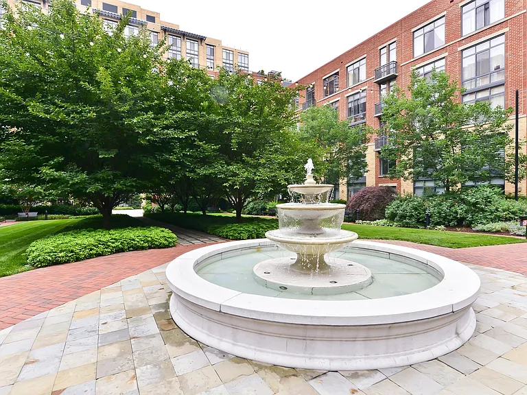 520 John Carlyle St #234-98 — Photo 26
