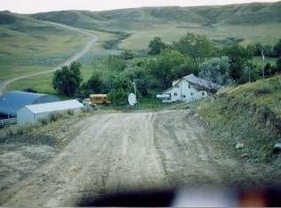 16125 Lovejoy Rd, Loring, MT 59537