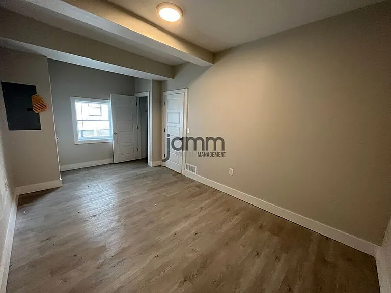 1966 Randall Rd #5 — Photo 9
