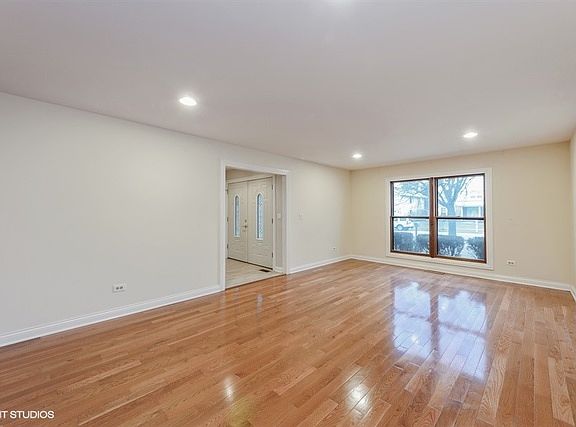 2nd image of 627 Cherrywood Dr