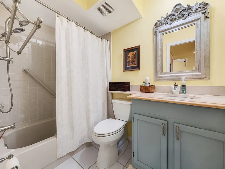 1950 W Crown Pointe Blvd #B-207 — Photo 7