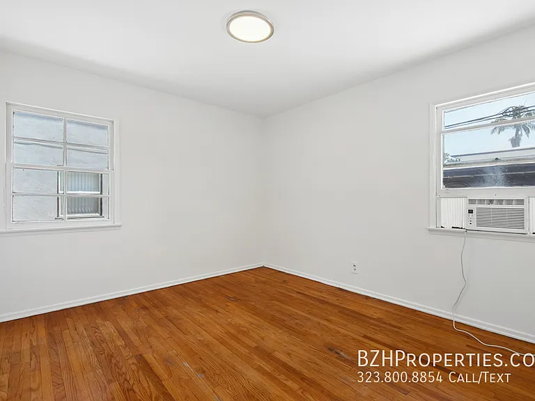 1138 S Sherbourne Dr #3A — Photo 8