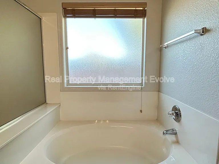 16036 N 11th Ave #1019 — Photo 28