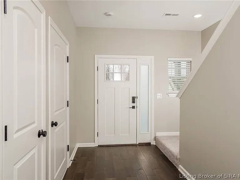 2072 S Sarah Dr — Photo 3