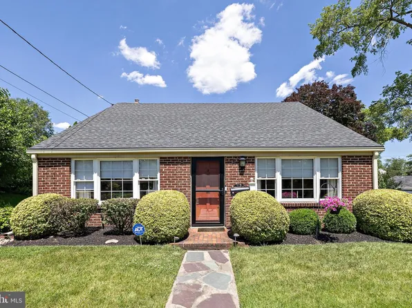 957 Mercer Dr, Haddonfield, NJ 08033