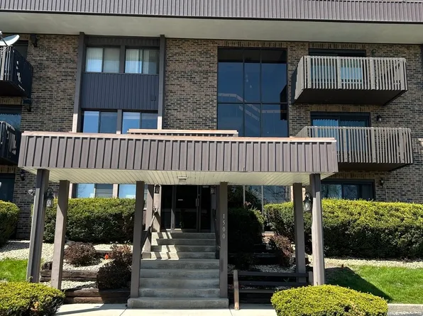 1500 Woodbridge Rd APT 2D, Joliet, IL 60436