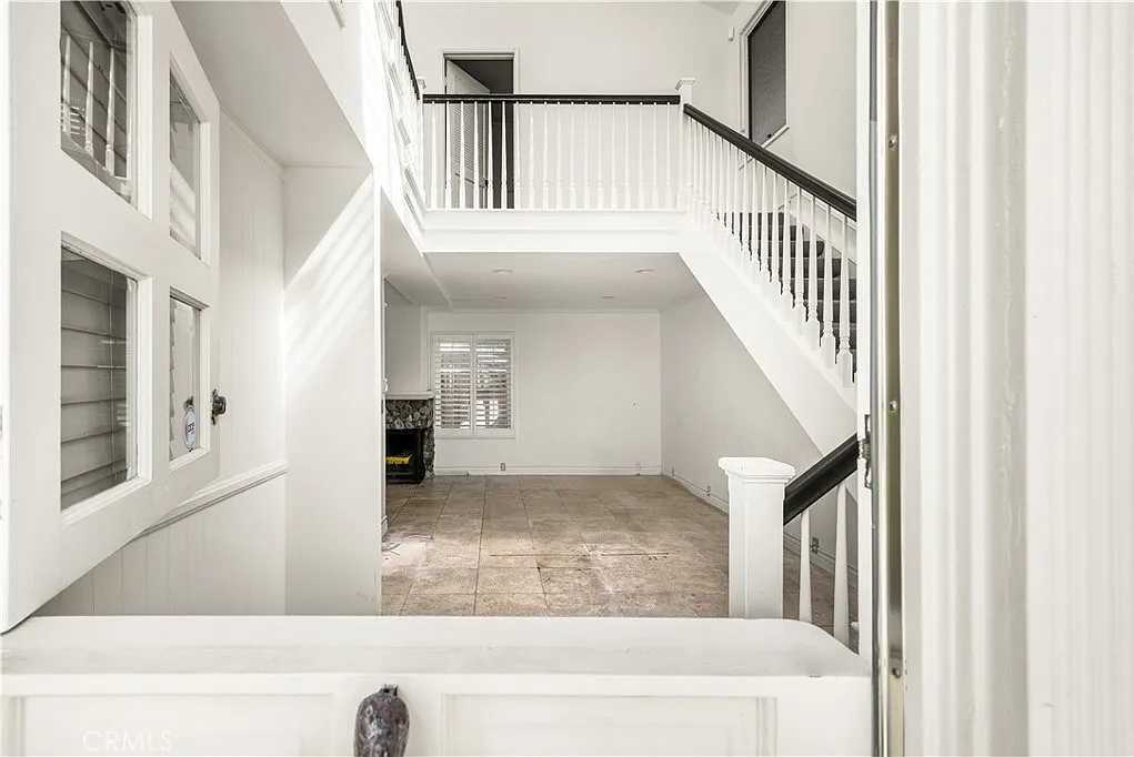 3 bed, 2.5 bath, 1765 sqft, $6,995 — Photo 4