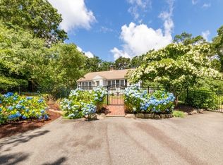 9 Woodland Rd, Buzzards Bay, MA 02532