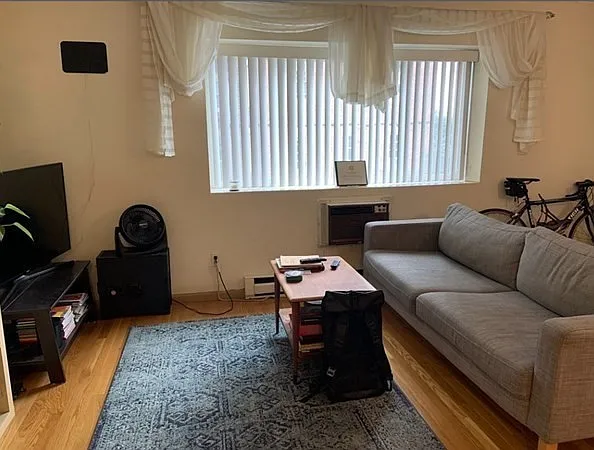 2 bed, 800 sqft, $2,900 — Photo 2
