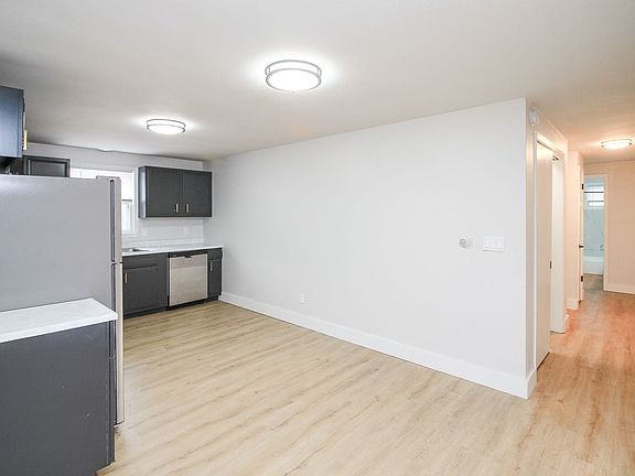 5th image of 219 S Menlo Ave APT 9