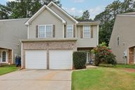 Newbury Dr-0606-001.jpg