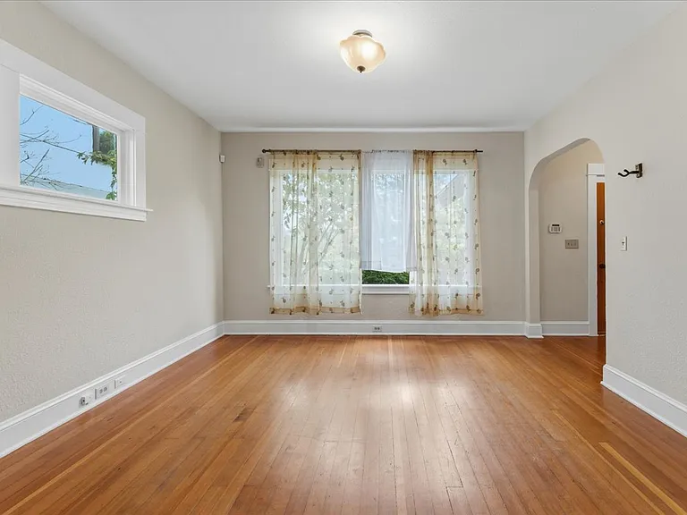 4768 SE Milwaukie Ave — Photo 4