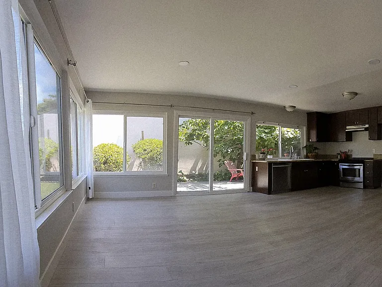 4321 Pioneer St — Photo 11