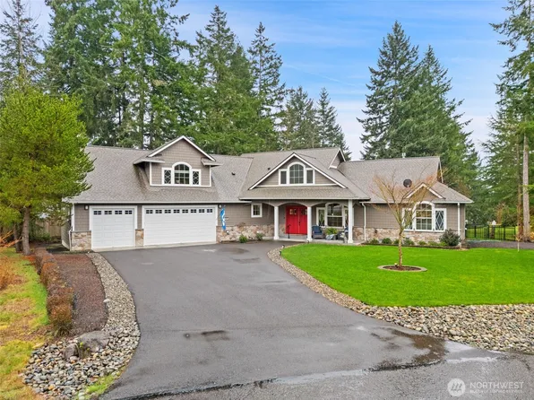 141 E Hofaker Road, Allyn, WA 98524