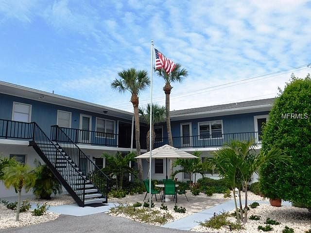 1st image of 236 Harbor Dr S APT 207