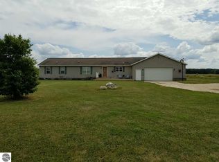 4971 W Jennings Rd, Lake City, MI 49651