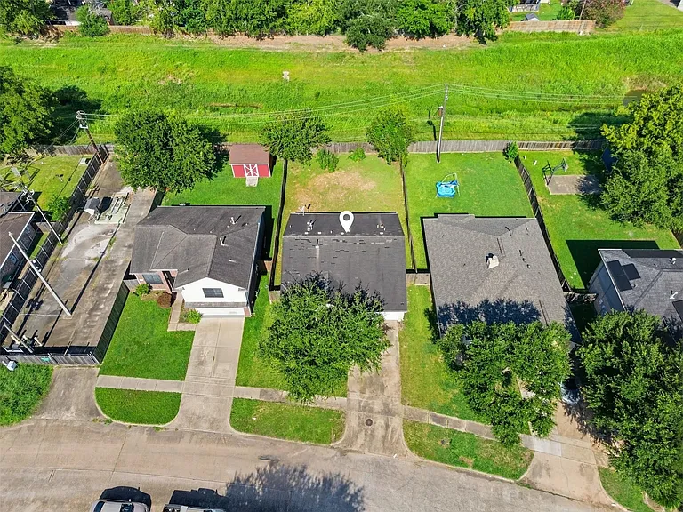 15738 Boonridge Rd — Photo 31