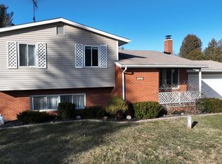 6416 W Stanley Rd, Mount Morris, MI 48458