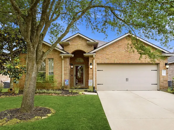 3233 Emma Lake Ct, Dickinson, TX 77539
