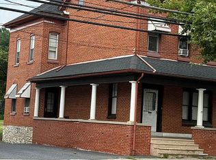 75 E Penn Ave, Wernersville, PA 19565