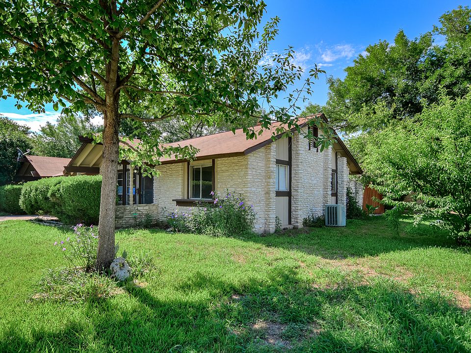 1st image of 3201 Mossrock Dr