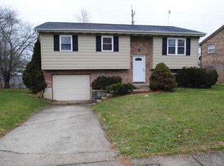 8461 Village Dr, Florence, KY 41042