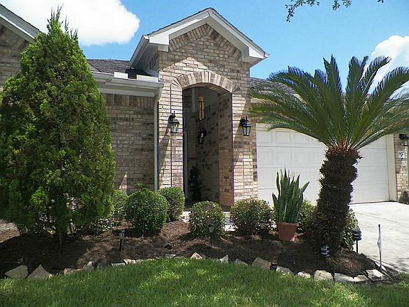 3rd image of 18022 Parkwille Ln