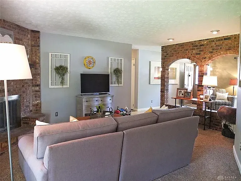 3 bed, 1480 sqft, $1,995 — Photo 3
