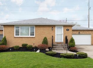130 Lou Ann Dr, Depew, NY 14043
