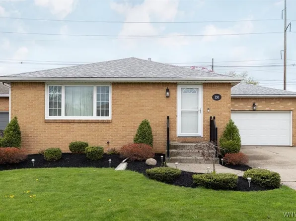 130 Lou Ann Dr, Depew, NY 14043